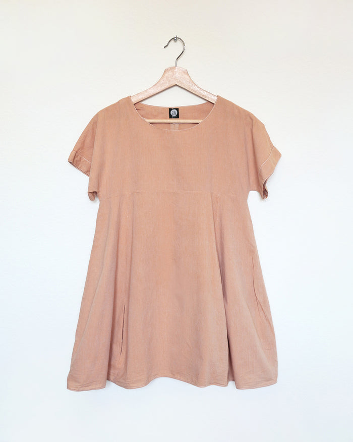 :: Handmade :: WEEKEND Dress in Latte Linen