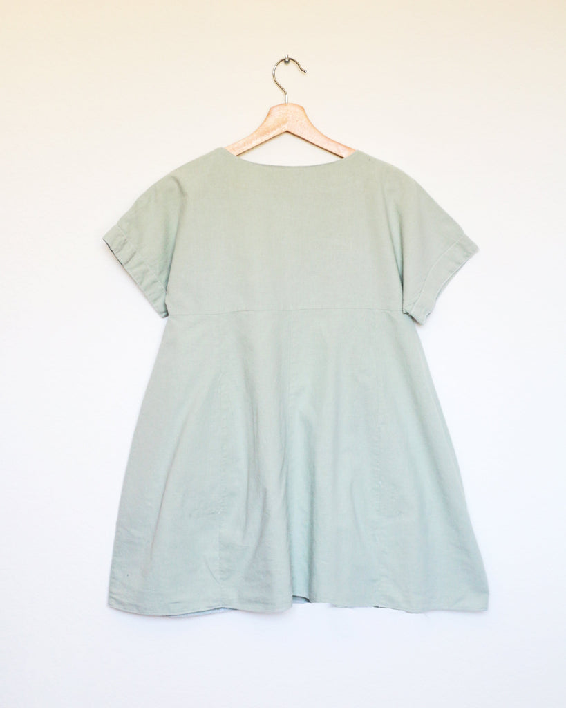 :: SAMPLE SALE :: WEEKEND Dress