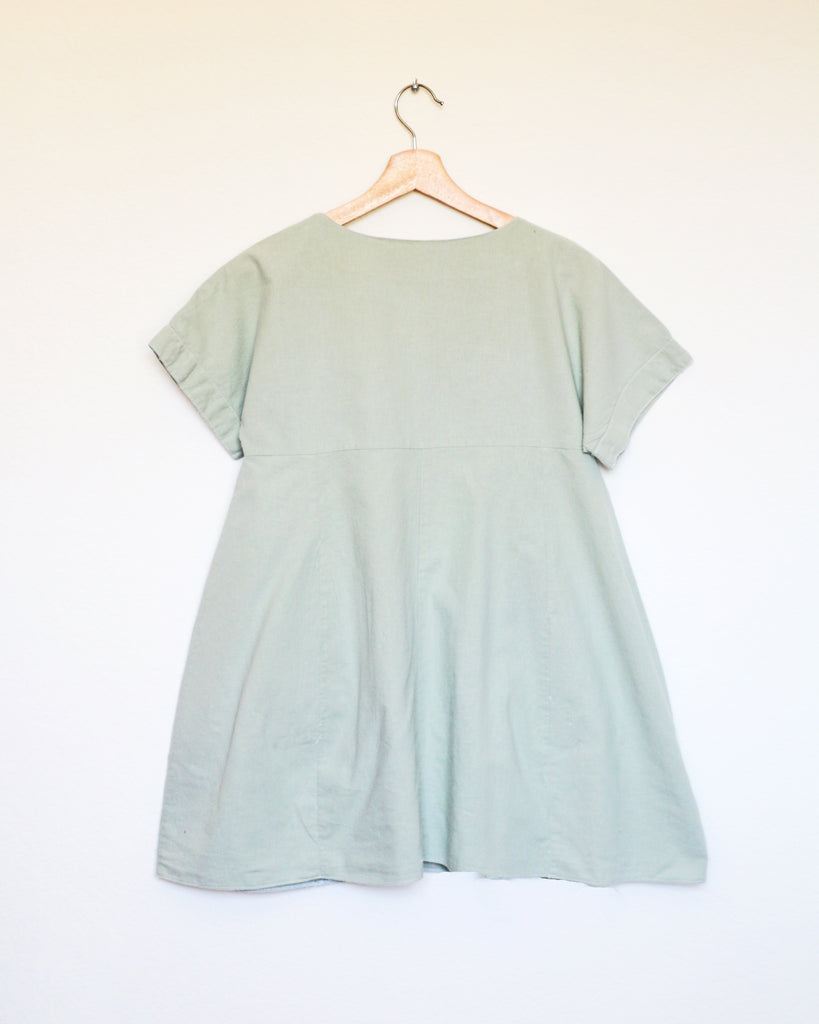 :: Handmade :: WEEKEND Dress in Matcha Linen