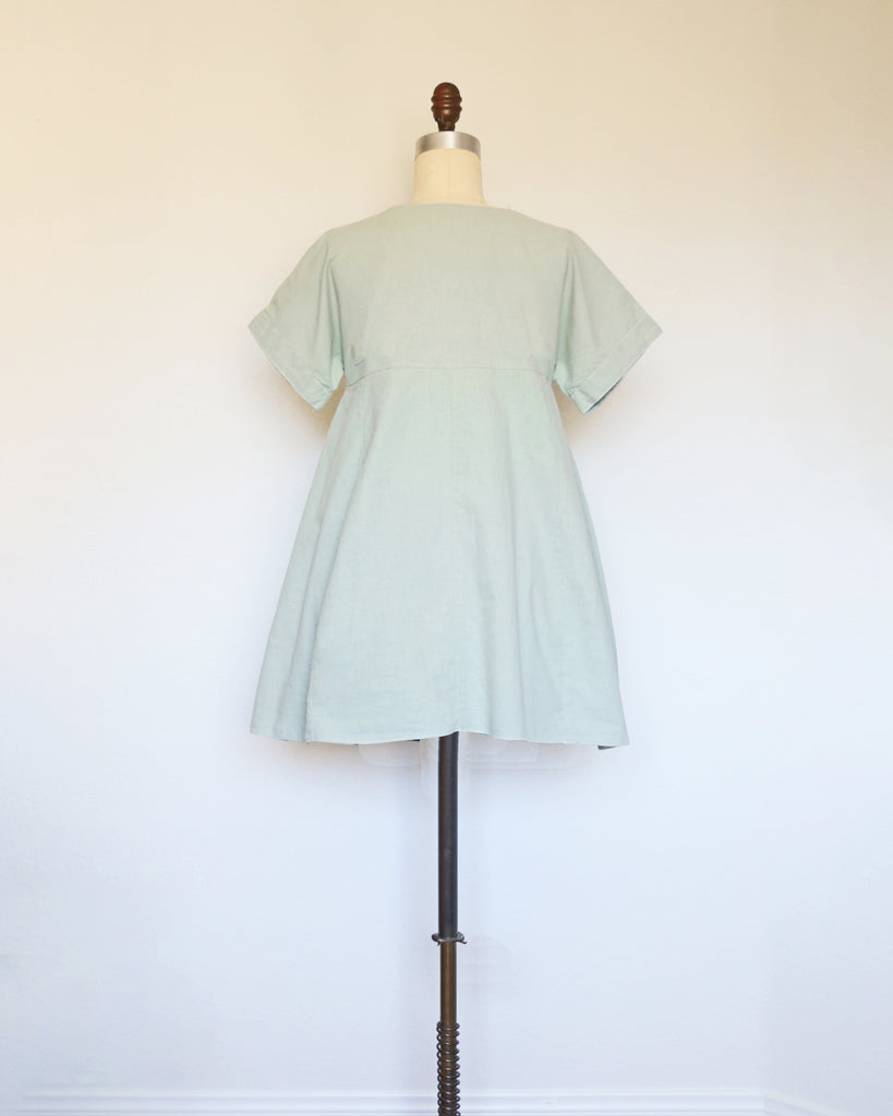 :: Handmade :: WEEKEND Dress in Matcha Linen