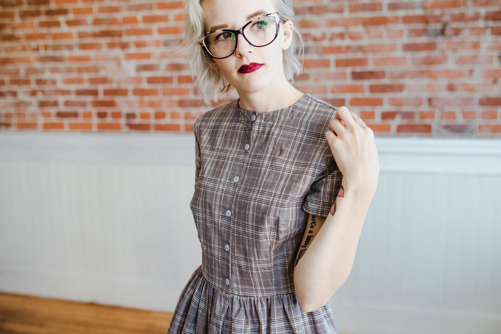 ACADEMY - Gray plaid cotton shirtdress with removable white collar and short sleeves